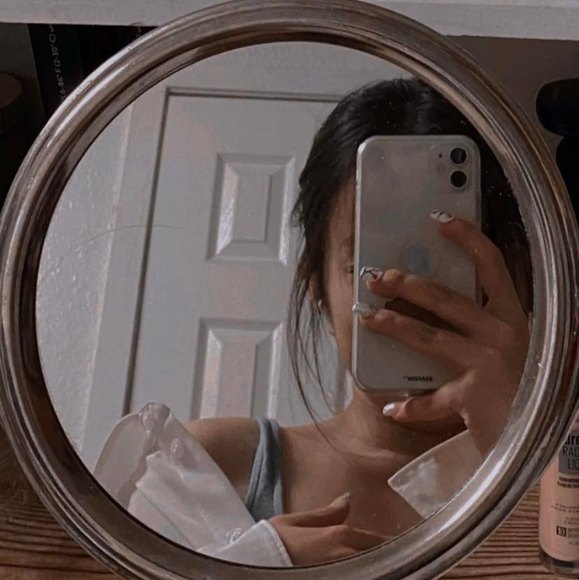 Meet your Posher, Anh - Picture 1 of 1